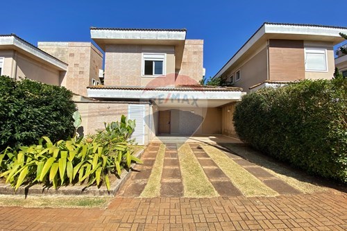 Venda-Casa de Condomínio-Rua Capitão Waldemar de Figueiredo , 650  - Condominios dos Ipês  - Vila do Golfe , Ribeirão Preto , São Paulo , 14027600-780271030-11