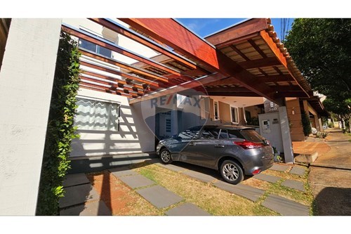 Venda-Casa de Condomínio-Avenida Guilhermina Cunha Coelho , 350  - Próximo ao Clube AABB e Supermercado Savegnago  - City Ribeirão , Ribeirão Preto , São Paulo , 14021520-780271014-34