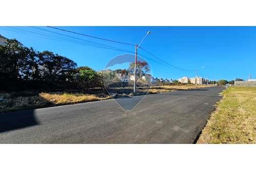 Venda-Terreno-Rua A , Q 2 LOTE 13  - Supermercado Savegnago  - Chácaras São Paulo , Franca , São Paulo , 14406-606-780231013-82