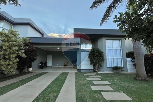 Venda-Casa de Condomínio-Av Luiz Eduardo Toledo Prado , 4100  - Shopping Iguatemi  - Vila do Golf , Ribeirão Preto , São Paulo , 14027250-780251002-12