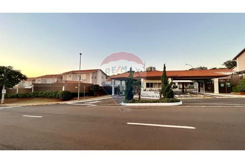 Venda-Casa de Condomínio-Avenida Luiz Eduardo Toledo Prado , 3805  - Recantos do Sul  - Vila do Golfe , Ribeirão Preto , São Paulo , 14027250-780121020-65