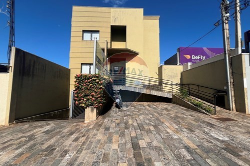 Venda-Cj. Comercial/ Sala-Avenida Senador César Vergueiro , 1017  - Padaria Vila Sucrê  - Jardim Irajá , Ribeirão Preto , São Paulo , 14020510-780091021-76