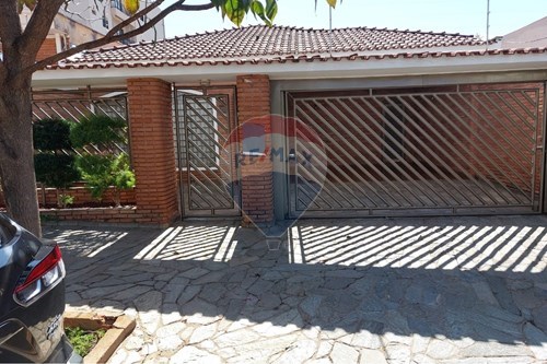Venda-Casa-Rua Monsenhor João Laureano , 589  - Prox 13 de maio  - Parque dos Bandeirantes , Ribeirão Preto , São Paulo , 14090460-780181029-37