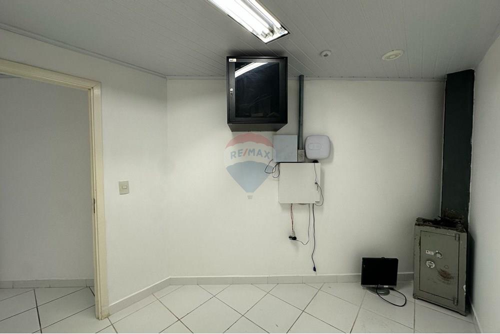 Ponto Comercial/ Loja - Alugar - Ribeirão Preto , São Paulo - WhatsApp Image 2025-02-27 at 13.03.17.jpeg - 780241008-34