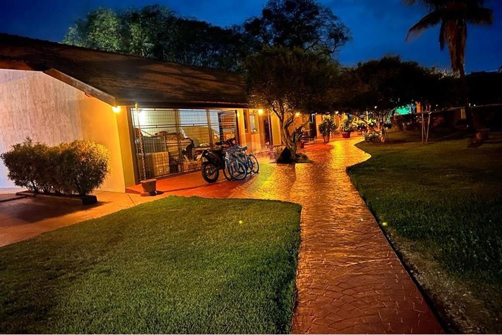 Casa de Condomínio - Venda - Ribeirão Preto , São Paulo - varanda a noite.jpeg - 780131038-30