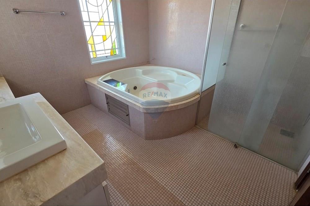 Sobrado - Venda - Sertãozinho , São Paulo - Banheiro suíte 1 H Casa Expedicionário Lellis 139.jpg - Banheiro - 780191001-116