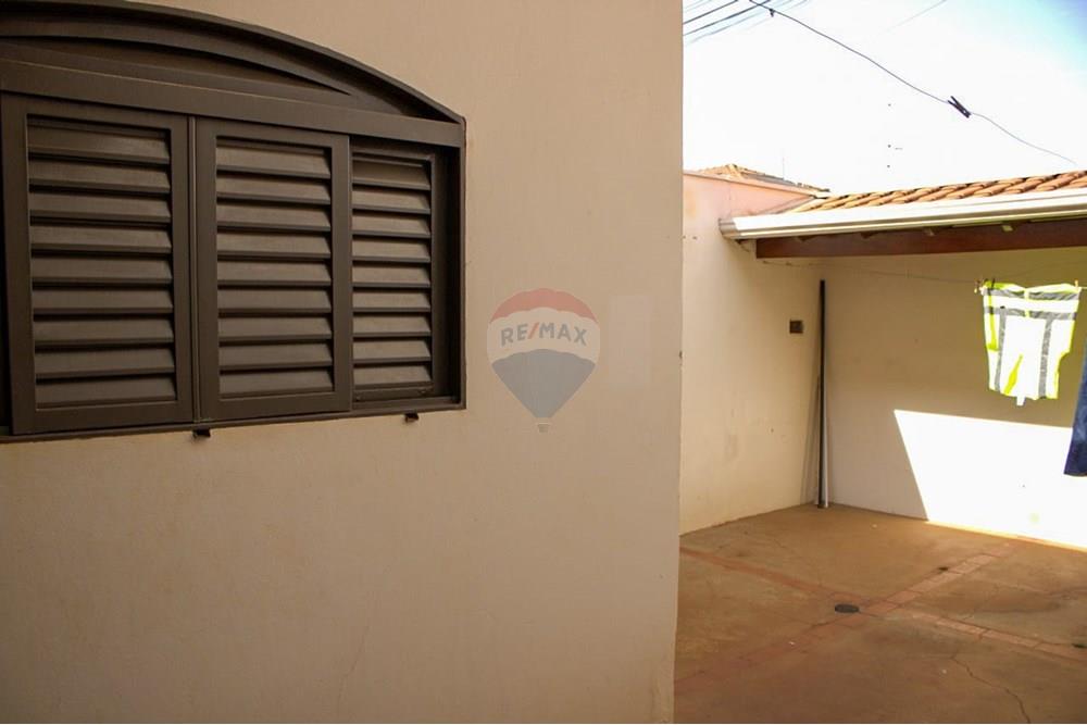 Sobrado - Venda - São Joaquim da Barra , São Paulo - WhatsApp Image 2025-10-03 at 16.30.02 (2).jpeg - 780301007-4