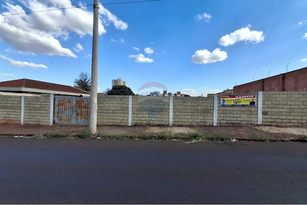 Terreno - Venda - Sertãozinho , São Paulo - FACHDA_ PLACA2.jpeg - 780191003-128