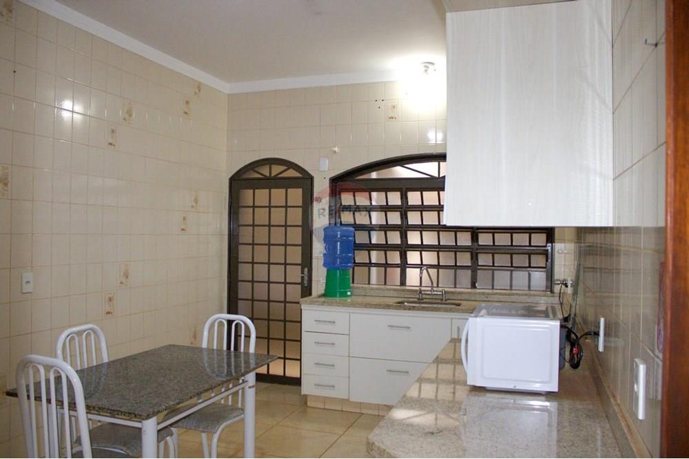 Sobrado - Venda - São Joaquim da Barra , São Paulo - WhatsApp Image 2025-10-03 at 16.30.06 (2).jpeg - 780301007-4