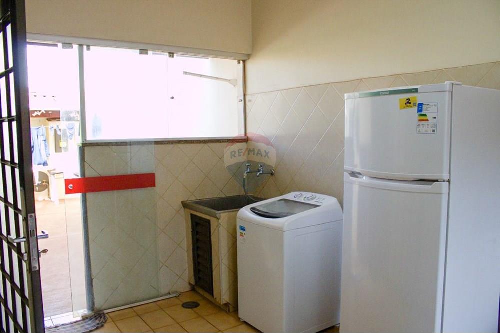 Sobrado - Venda - São Joaquim da Barra , São Paulo - WhatsApp Image 2025-10-03 at 16.30.06 (1).jpeg - 780301007-4