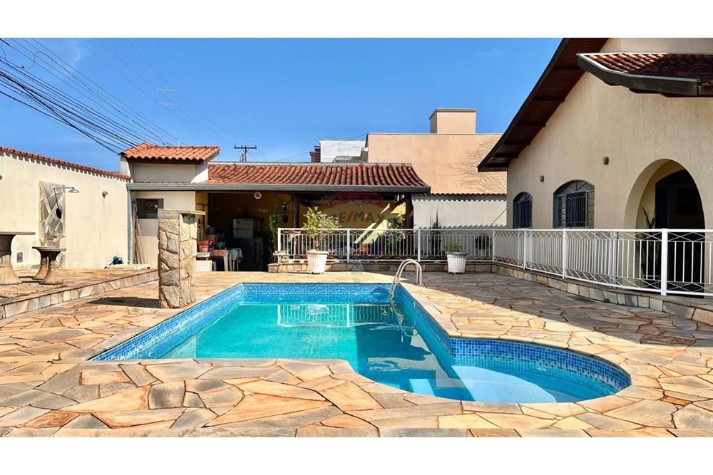 Sobrado - Venda - Ribeirão Preto , São Paulo - WhatsApp Image 2025-02-25 at 11.41.03 (2).jpeg - Quintal - 780091067-11