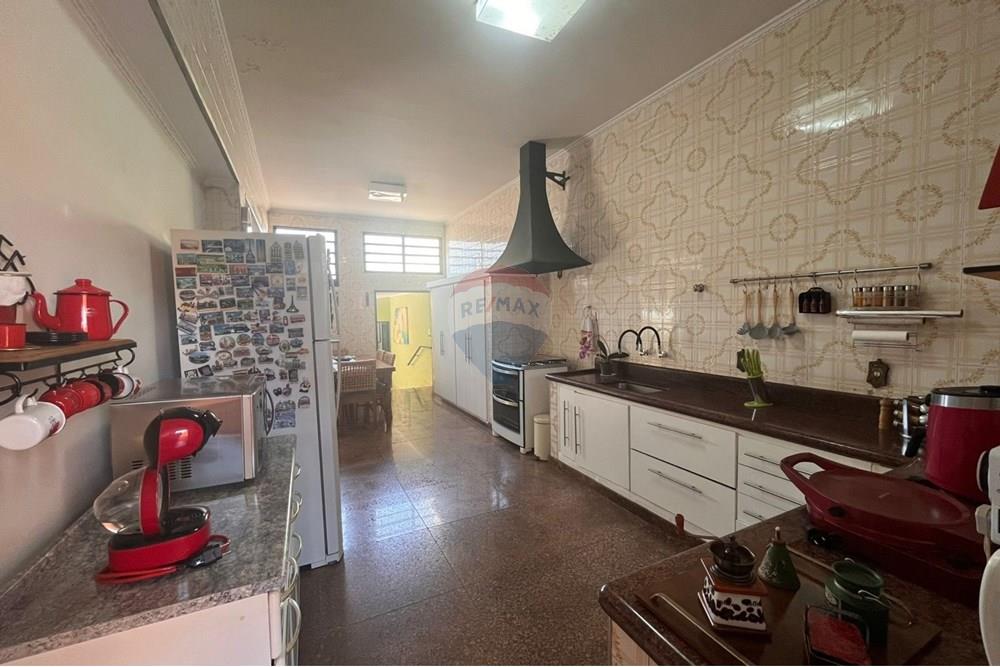 Casa - Venda - Ribeirão Preto , São Paulo - Imagem do WhatsApp de 2025-10-08 à(s) 18.19.56_43986014.jpg - Cozinha - 780091112-5