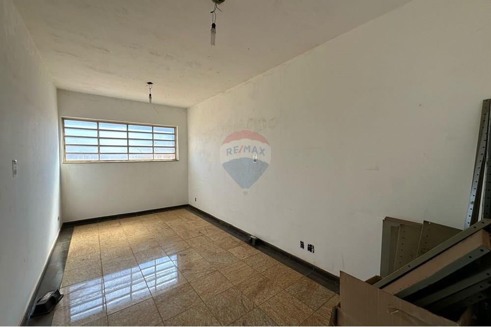 Ponto Comercial/ Loja - Alugar - Ribeirão Preto , São Paulo - WhatsApp Image 2025-03-30 at 17.29.25 (1).jpeg - 780241008-152