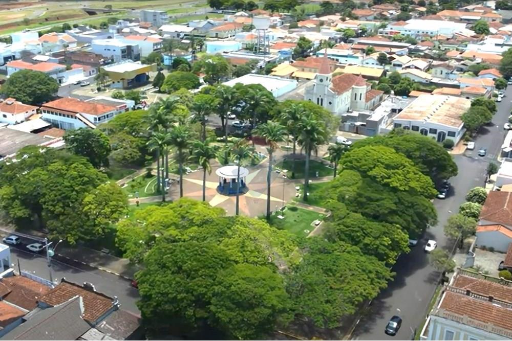 Terreno - Venda - Cristais Paulista , São Paulo - vista aerea praça.jpg - 780231007-85