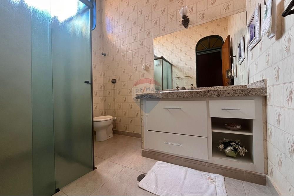 Casa - Venda - Ribeirão Preto , São Paulo - Imagem do WhatsApp de 2025-10-08 à(s) 18.20.06_7f66af80.jpg - Suite - 780091112-5