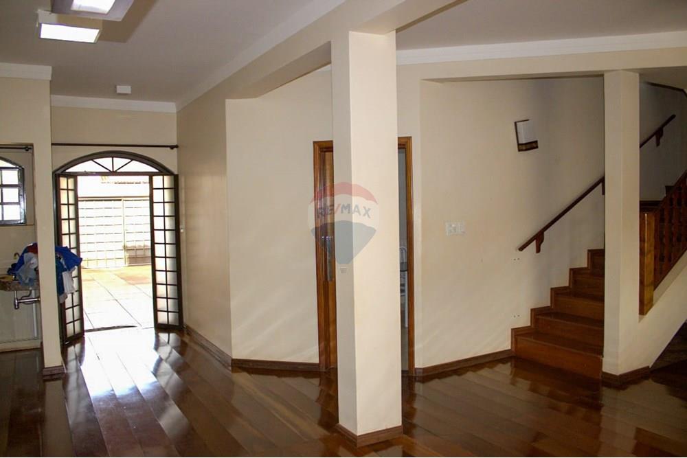 Sobrado - Venda - São Joaquim da Barra , São Paulo - WhatsApp Image 2025-10-03 at 16.30.03 (2).jpeg - 780301007-4