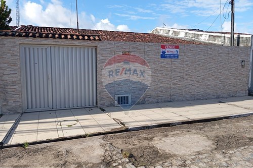 Venda-Casa-Rua  I  Eustáquio Gomes De Melo , 114  - Perto do Posto de Saúde  - Cidade Universitária , Maceió , Alagoas , 57072363-850271159-2