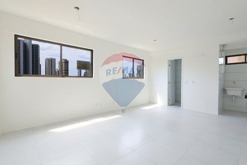 Venda-Studio-Rua Engenheiro Clóvis de Castro , 153  - Próximo a galeria Via Roma  - Parnamirim , Recife , Pernambuco , 52060180-850091040-203