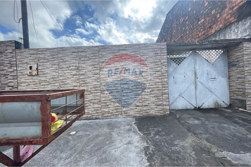 Venda-Casa-Rua senador Arnon de Mello , 15  - Cidade Universitária , Maceió , Alagoas , 57073570-850271161-96