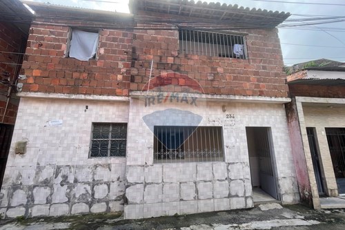 Venda-Casa-Rua São Luiz , 234  - Por trais do Colégio Maria das Graças  - Feitosa , Maceió , Alagoas , 57043200-850271159-426