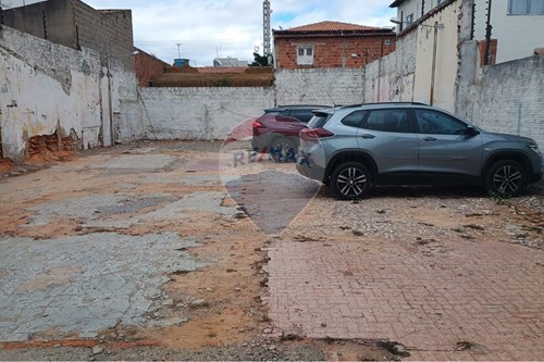 Venda-Terreno-Rua Crispim de Amorim Coelho , 239  - Centro , Petrolina , Pernambuco , 56304220-850611008-105