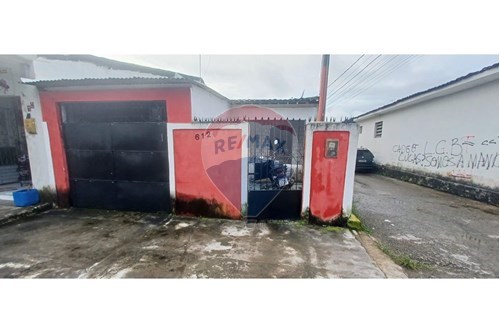 Venda-Casa-Rua Luiz clemente Vasconcelos , 4  - Clima Bom , Maceió , Alagoas , 57071040-850271220-13