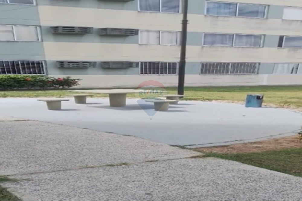 Apartamento - Alugar - Ipojuca , Pernambuco - bancos de cimento em frente aos blocos.jpg - 850281039-3