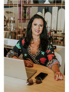Yara Bomtempo Magalhães - RE/MAX LIBERTY