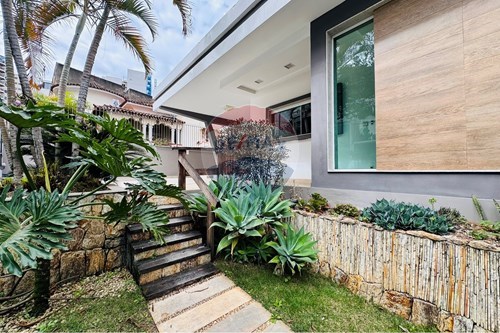 Alugar-Casa-Rua Vicente Adão Botti , 44  - Próximo a praça do Bom Pastor  - Bom Pastor , Juiz de Fora , Minas Gerais , 36021-550-860301001-618