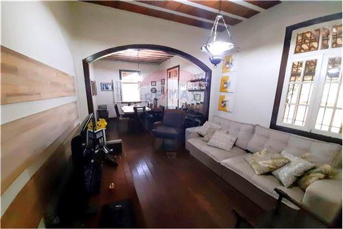 Venda-Casa-JOSÉ LOURENÇO KELMER , 680  - São Pedro , Juiz de Fora , Minas Gerais , 36036330-860241106-93