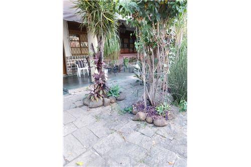 Venda-Casa-Avenida XV de Novembro , 537  - Centro , Três Rios , Rio de Janeiro , 25804000-860241081-14