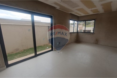 Venda-Casa-Tiradentes , Conselheiro Lafaiete , Minas Gerais , 36400000-860421022-156