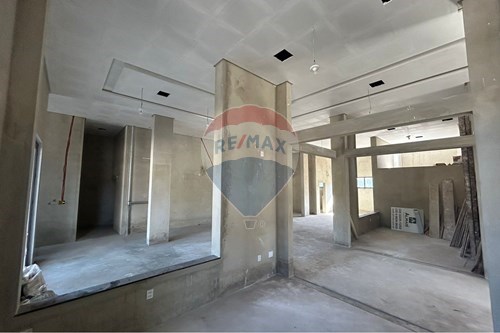 Venda-Ponto Comercial/ Loja-Rua Benvindo de Paula , 495  - Entrada principal de Lima Duarte  - Centro , Lima Duarte , Minas Gerais , 36140000-860321053-2