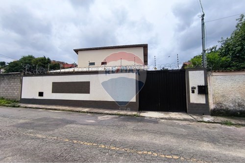 Venda-Casa-Rua Anhanguera , 205  - casa  - Parque Guarua , Juiz de Fora , Minas Gerais , 36021370-860321017-159