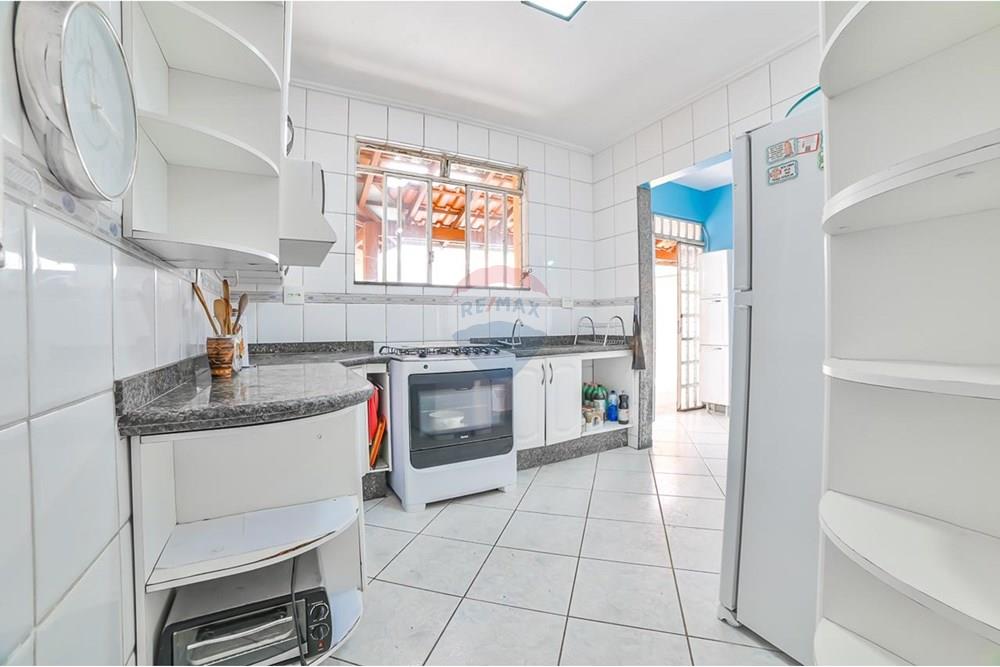 Casa - Venda - Juiz de Fora , Minas Gerais - WhatsApp Image 2025-01-23 at 14.04.00 (1).jpeg - Cozinha - 860361018-148