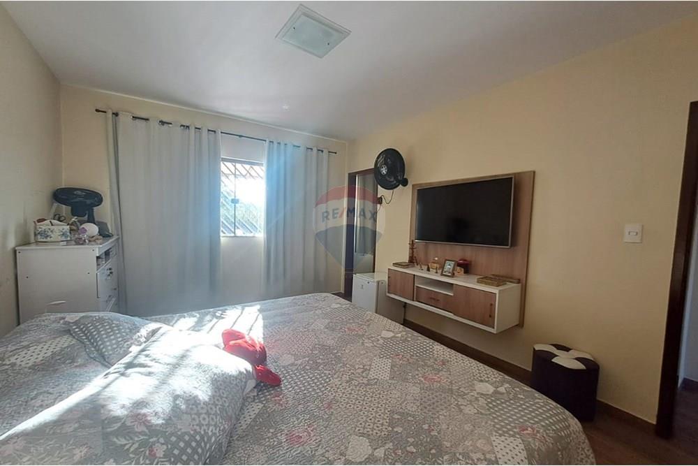 Casa - Venda - Juiz de Fora , Minas Gerais - WhatsApp Image 2025-06-10 at 18.30.25 (1).jpeg - Quarto principal - 860241100-30