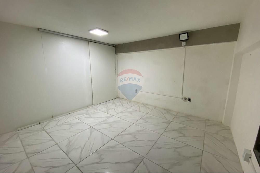 Ponto Comercial/ Loja - Venda - Juiz de Fora , Minas Gerais - WhatsApp Image 2025-02-07 at 10.50.07 (1).jpeg - Sala de estar - 860431055-3