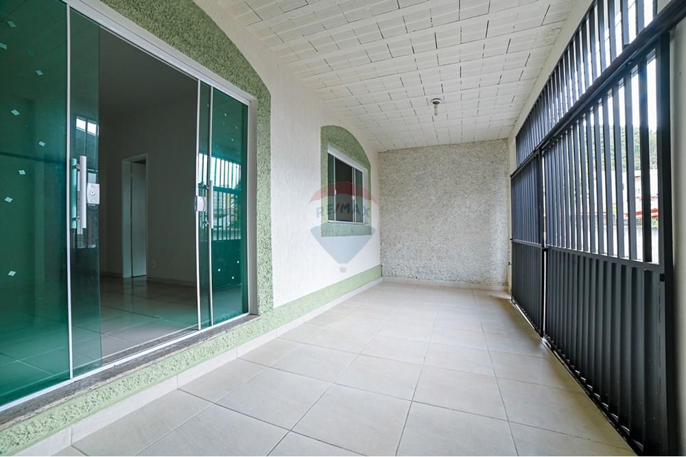 Casa - Venda - Juiz de Fora , Minas Gerais - Garagem e entrada da casa.jpg - 860271015-25