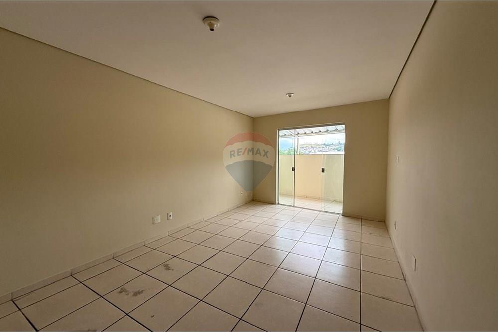 Kitnet - Venda - Juiz de Fora , Minas Gerais - Imagem do WhatsApp de 2025-09-24 à(s) 15.26.52_7ef7042a.jpg - Quarto de família - 860211097-57