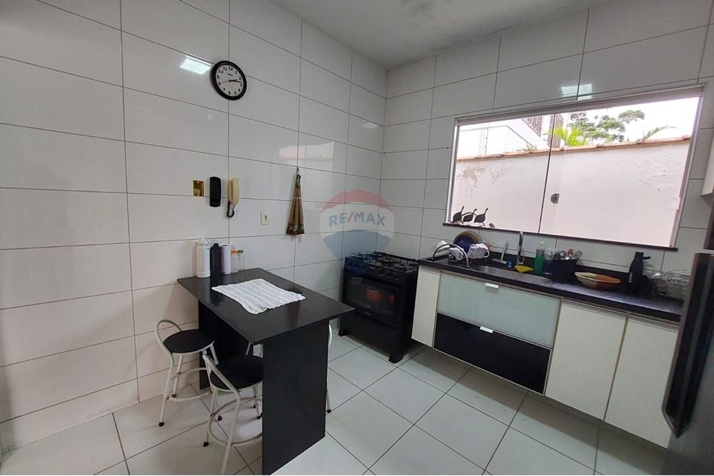 Casa - Venda - Juiz de Fora , Minas Gerais - WhatsApp Image 2025-01-15 at 15.47.56 (1).jpeg - Cozinha - 860241100-37