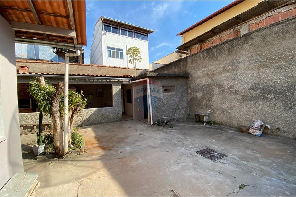 Casa - Alugar - Juiz de Fora , Minas Gerais - Área externa fundos 1.jpeg - 860271015-22