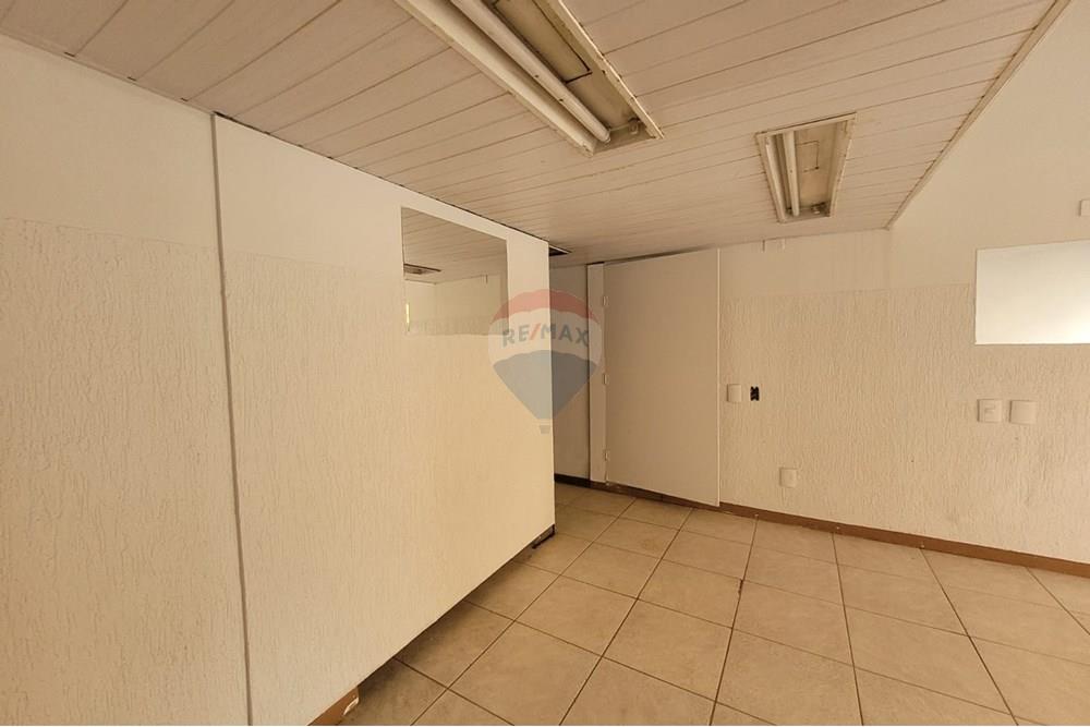 Ponto Comercial/ Loja - Venda - Juiz de Fora , Minas Gerais - Imagem do WhatsApp de 2025-04-04 à(s) 17.39.33_2498e133.jpg - 860381042-37