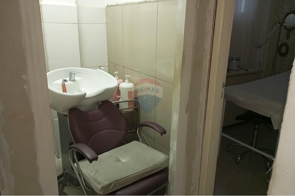 Ponto Comercial/ Loja - Venda - Juiz de Fora , Minas Gerais - IMG_20250414_121946.jpg - Banheiro - 860321026-26