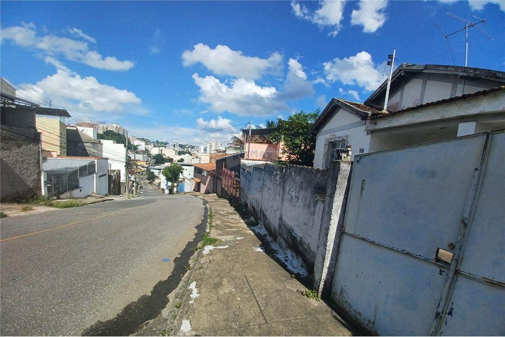 Casa - Venda - Juiz de Fora , Minas Gerais - Rua - Piscina - 860231017-141