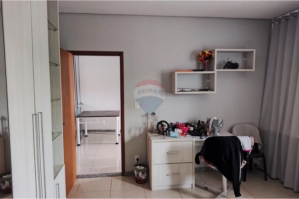 Casa - Venda - Conselheiro Lafaiete , Minas Gerais - 06578c39-7945-4d08-84fe-5d2853132f7d.jpeg - 860421022-84