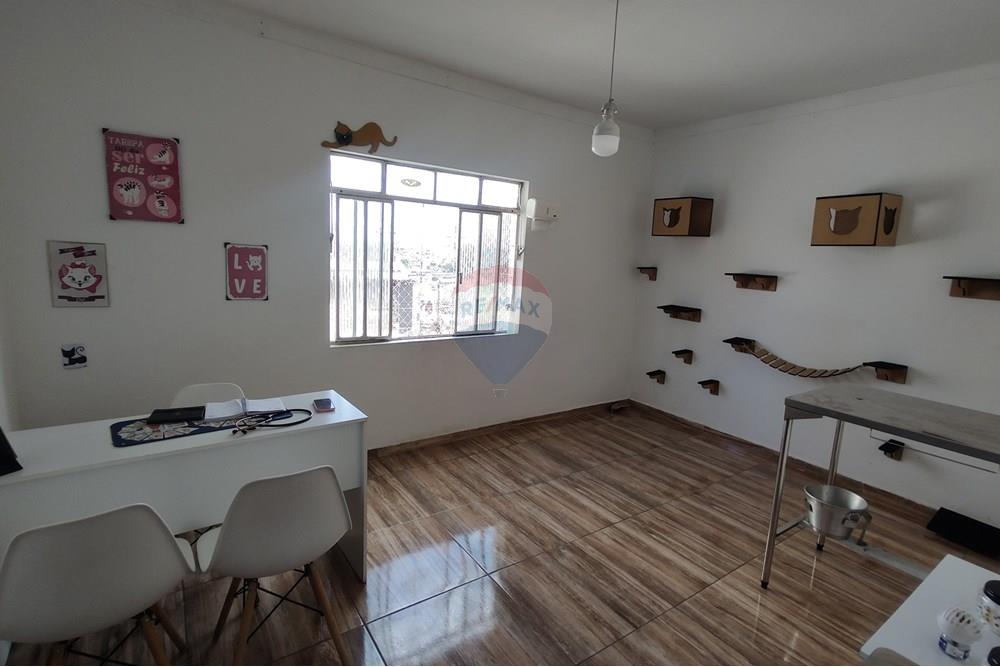 Residential - Hus - Barbacena , Minas Gerais - BR - WhatsApp Image 2025-04-28 at 14.32.18 (2).jpeg - 860391002-93