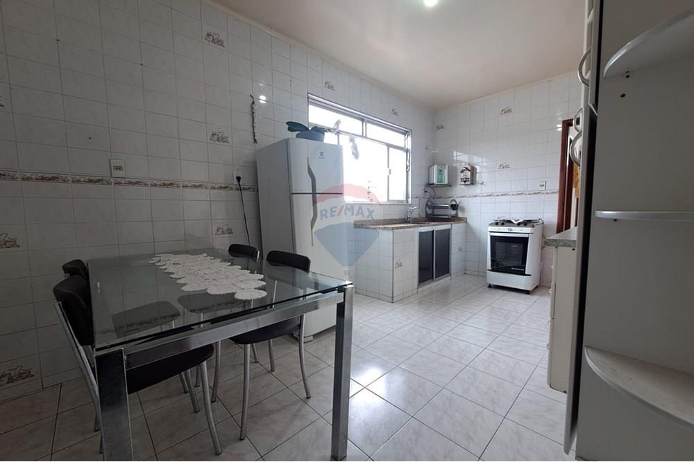 Casa - Venda - Juiz de Fora , Minas Gerais - WhatsApp Image 2025-10-15 at 13.29.47 (1).jpeg - Cozinha - 860241100-40