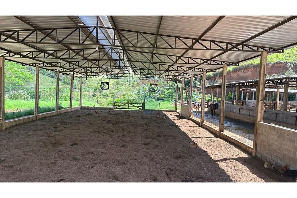 Chácara / Sítio / Fazenda - Venda - Juiz de Fora , Minas Gerais - 3764f1fe-f84e-44b1-92df-4a94616ffe93.JPG - 860291033-68