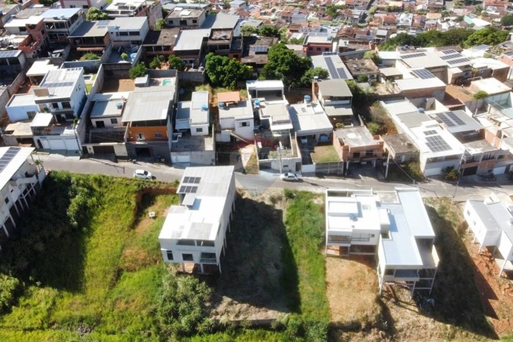 Terreno - Venda - Muriaé , Minas Gerais - WhatsApp Image 2025-02-27 at 15.08.59.jpeg - Quintal - 860371007-85