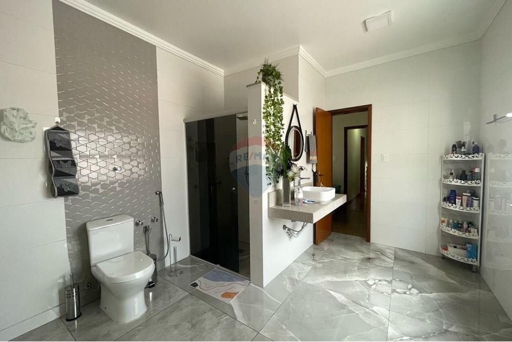 Casa - Venda - Conselheiro Lafaiete , Minas Gerais - WhatsApp Image 2025-03-18 at 17.15.55.jpeg - 860421029-28